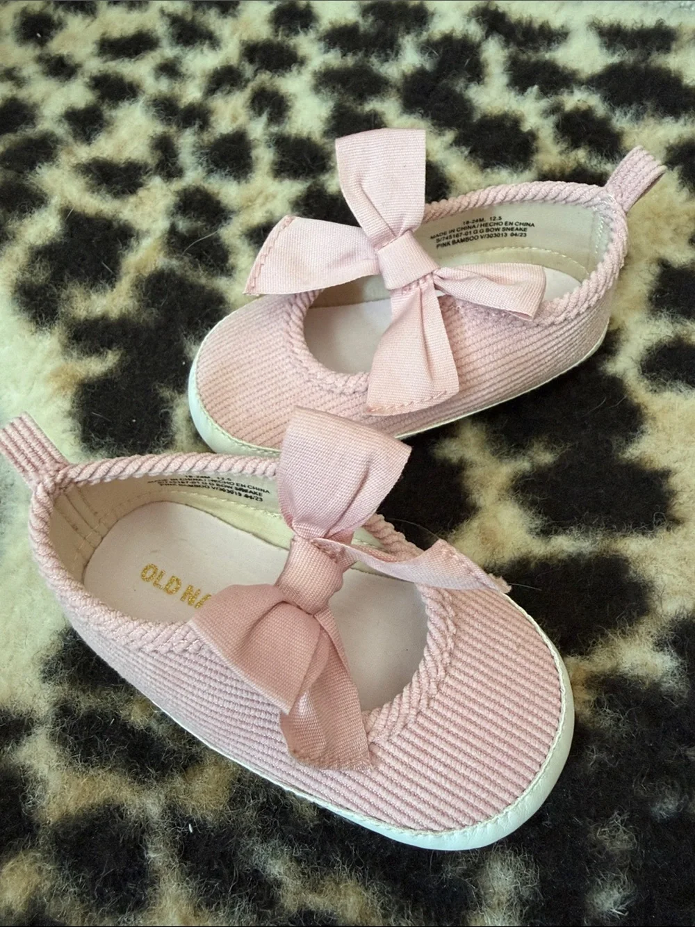 Old Navy Baby Girls Pink Bow Slip-On Canvas Shoes